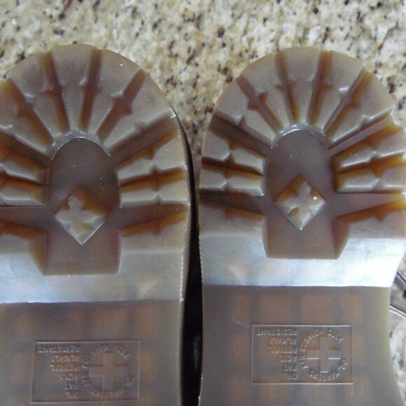 DOC MARTENS  DR MARTENS AIR WAIR MENS SIZE 12 shoes boots? 10938 aw004 gc04i - Picture 13 of 14